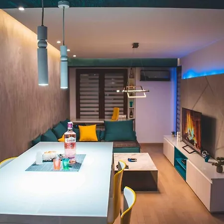 شقة Luxury S&s Panoramic View سكوبجي